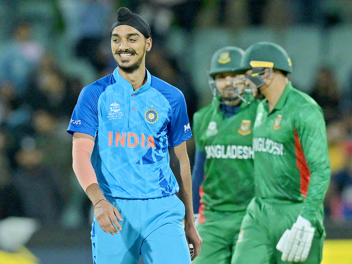 India beat Bangladesh by 5 runs Photo Gallery - Sakshi12