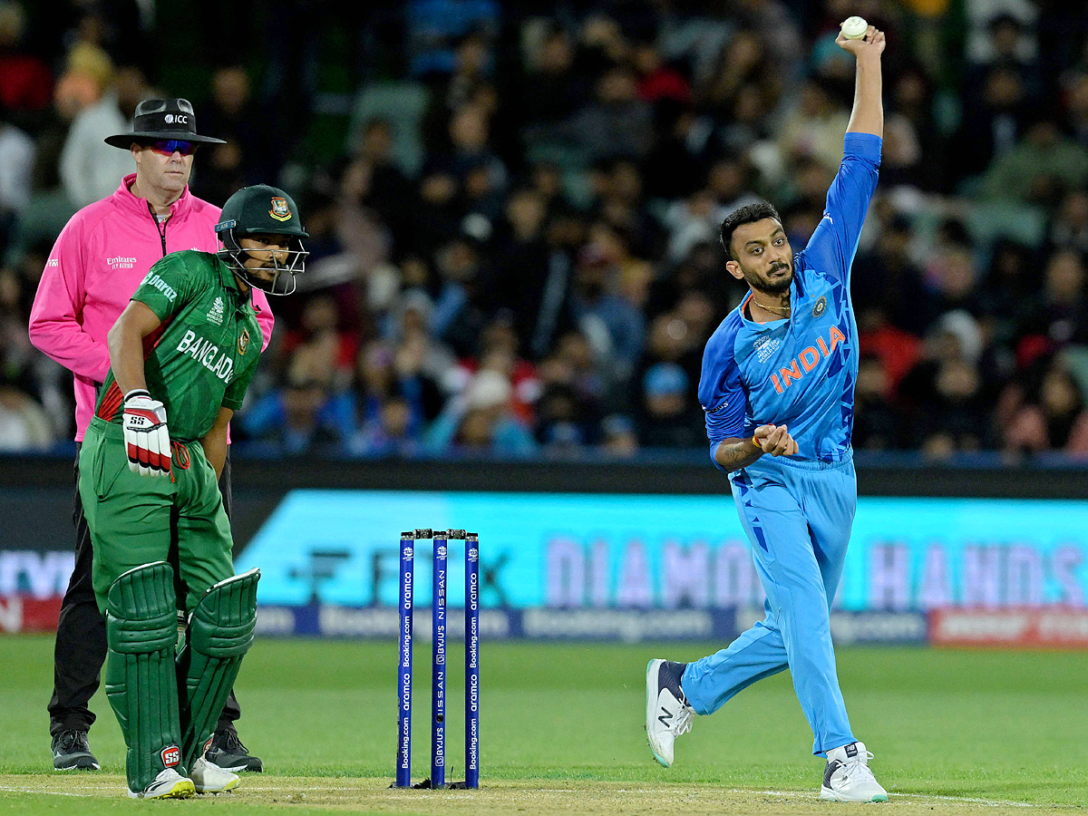 India beat Bangladesh by 5 runs Photo Gallery - Sakshi24