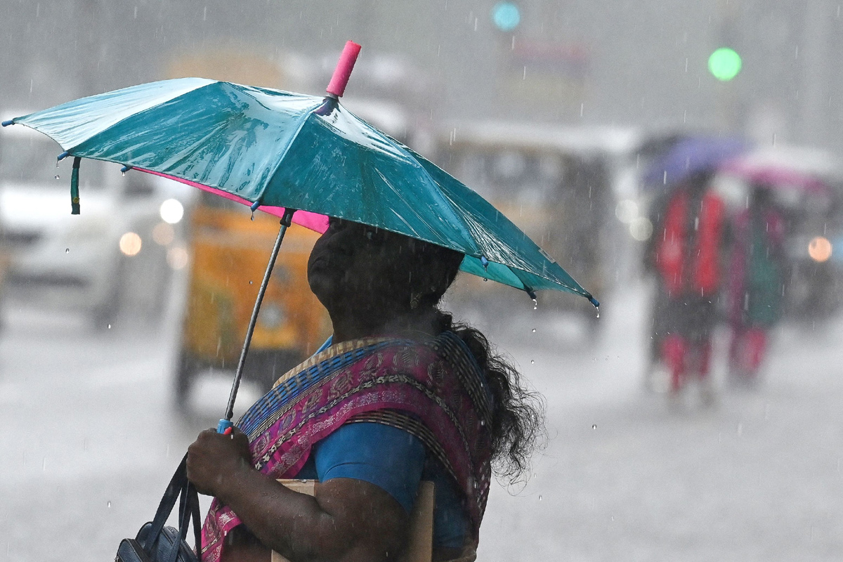 Heavy Rain Lashes in Tamil Nadu  - Sakshi5