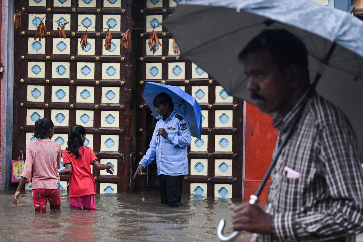 Heavy Rain Lashes in Tamil Nadu  - Sakshi10