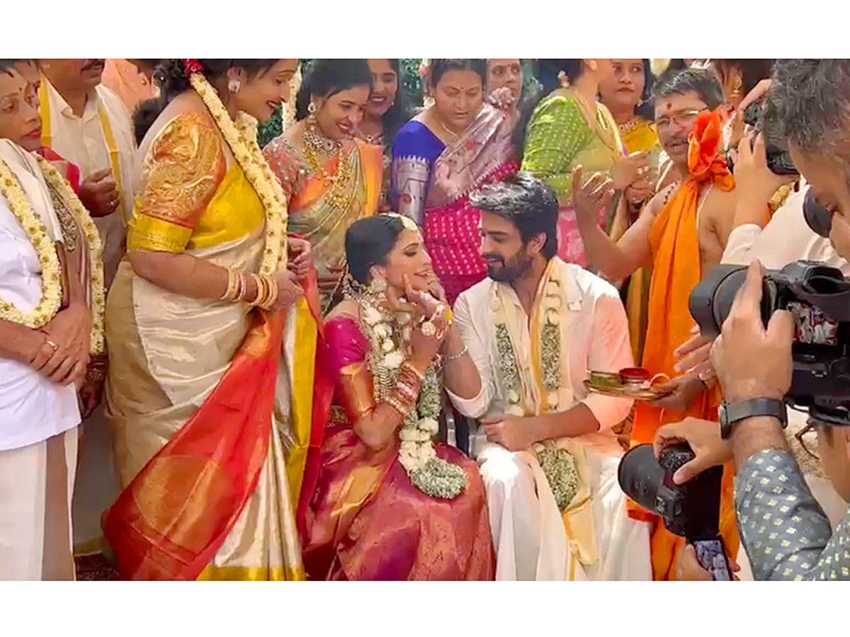 Naga Shaurya ties the knot with Anusha Shetty Photo Gallery - Sakshi10