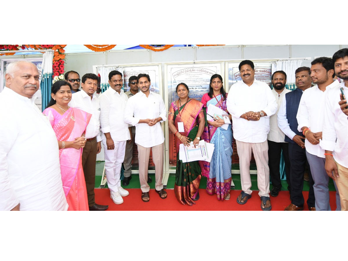 CM YS Jagan visit Narasapuram Tour West Godavari District Photo Gallery - Sakshi11