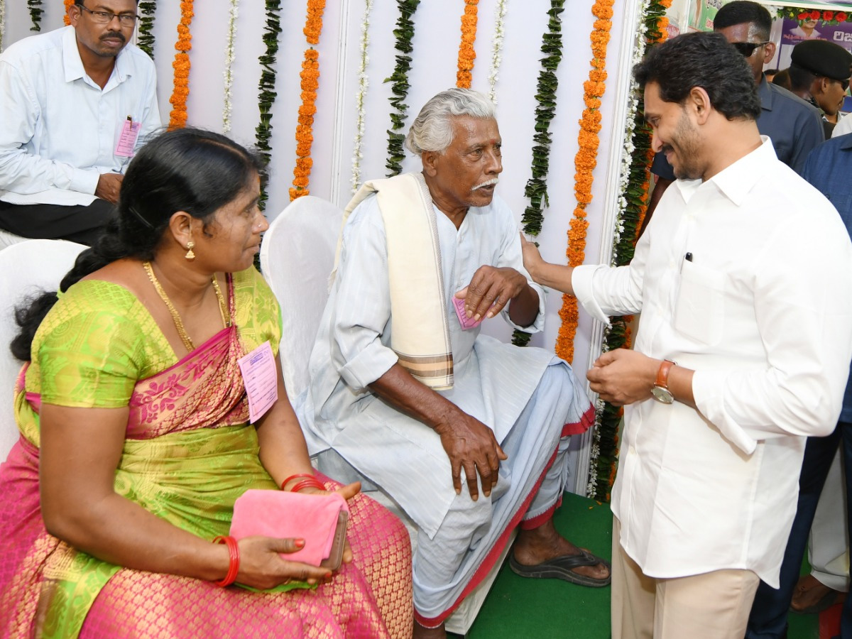 CM Jagan Narasannapeta Tour Srikakulam District Photo Gallery - Sakshi13