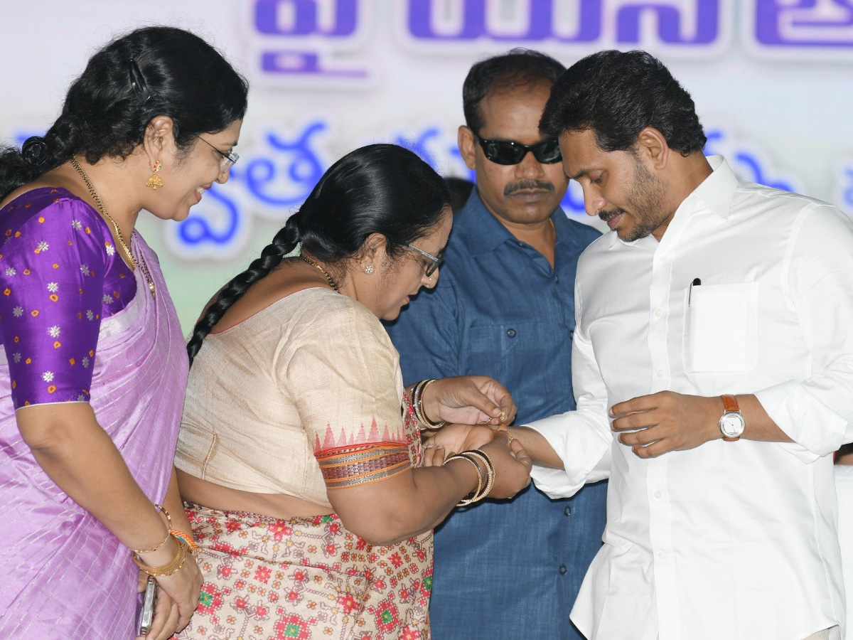 CM Jagan Narasannapeta Tour Srikakulam District Photo Gallery - Sakshi20