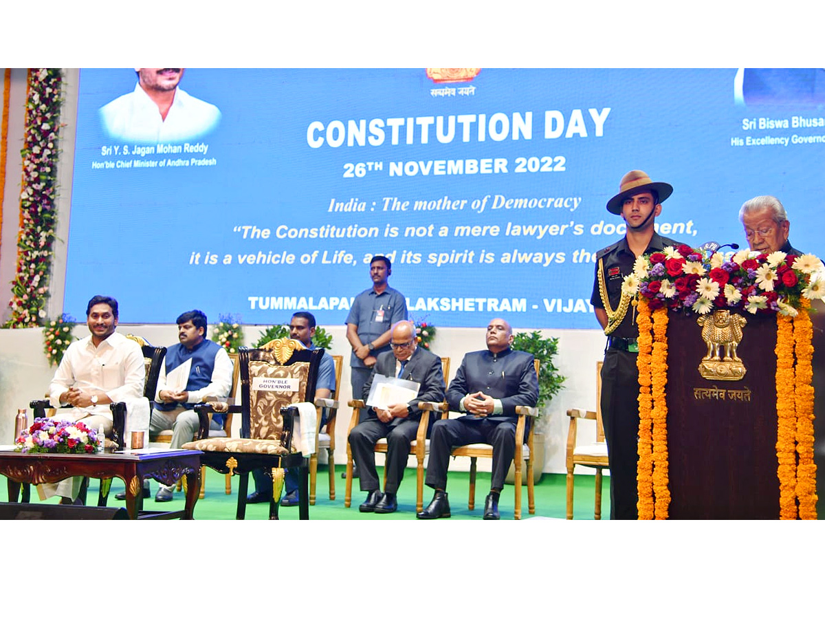 CM Jagan and Governor Biswabhusan Harichandan Participate Constitution Day Celebrations PHoto Gallery - Sakshi9