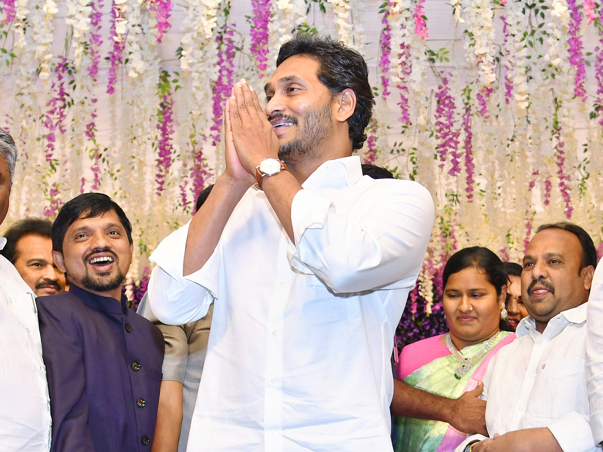 AP CM YS Jagan Attends Alis Daughter Wedding Reception Photo Gallery - Sakshi4