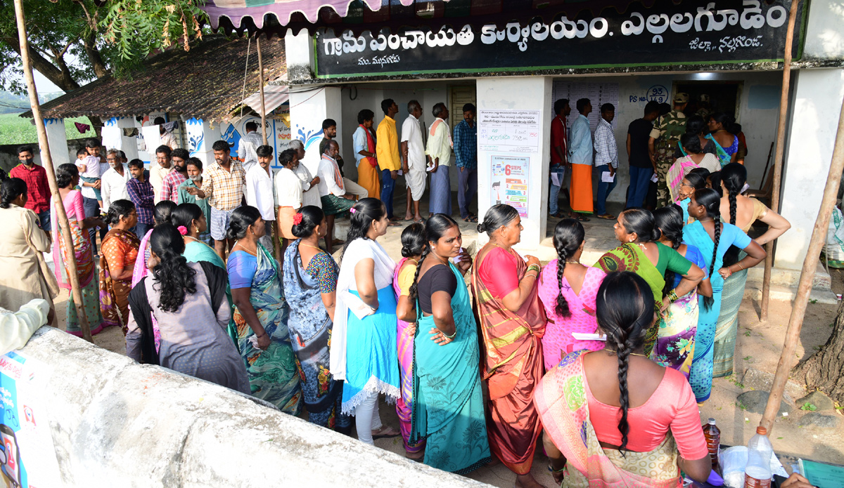 Munugode By Election Polling Photos - Sakshi31