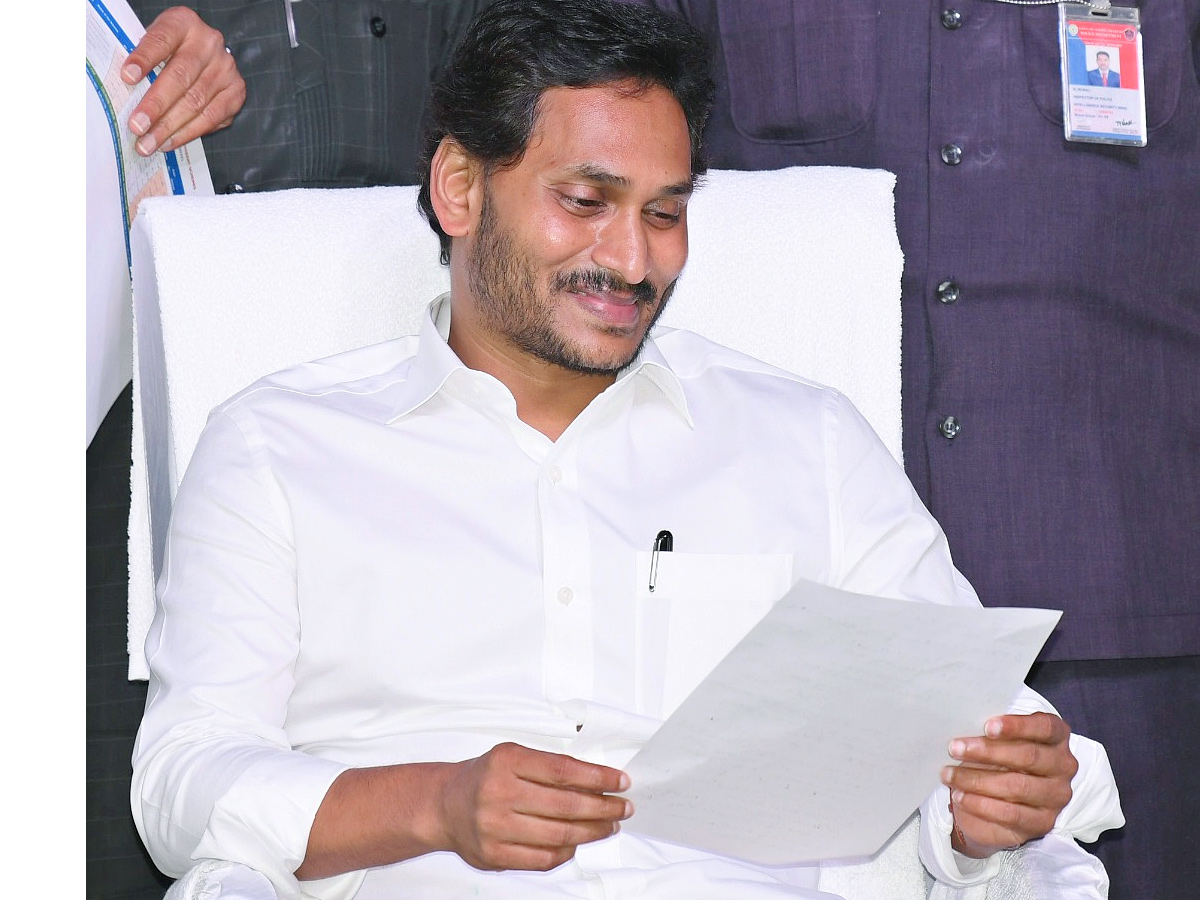 CM Jagan Participated in Jagananna Vidya Deevena at Madanapalle Photo Gallery - Sakshi24