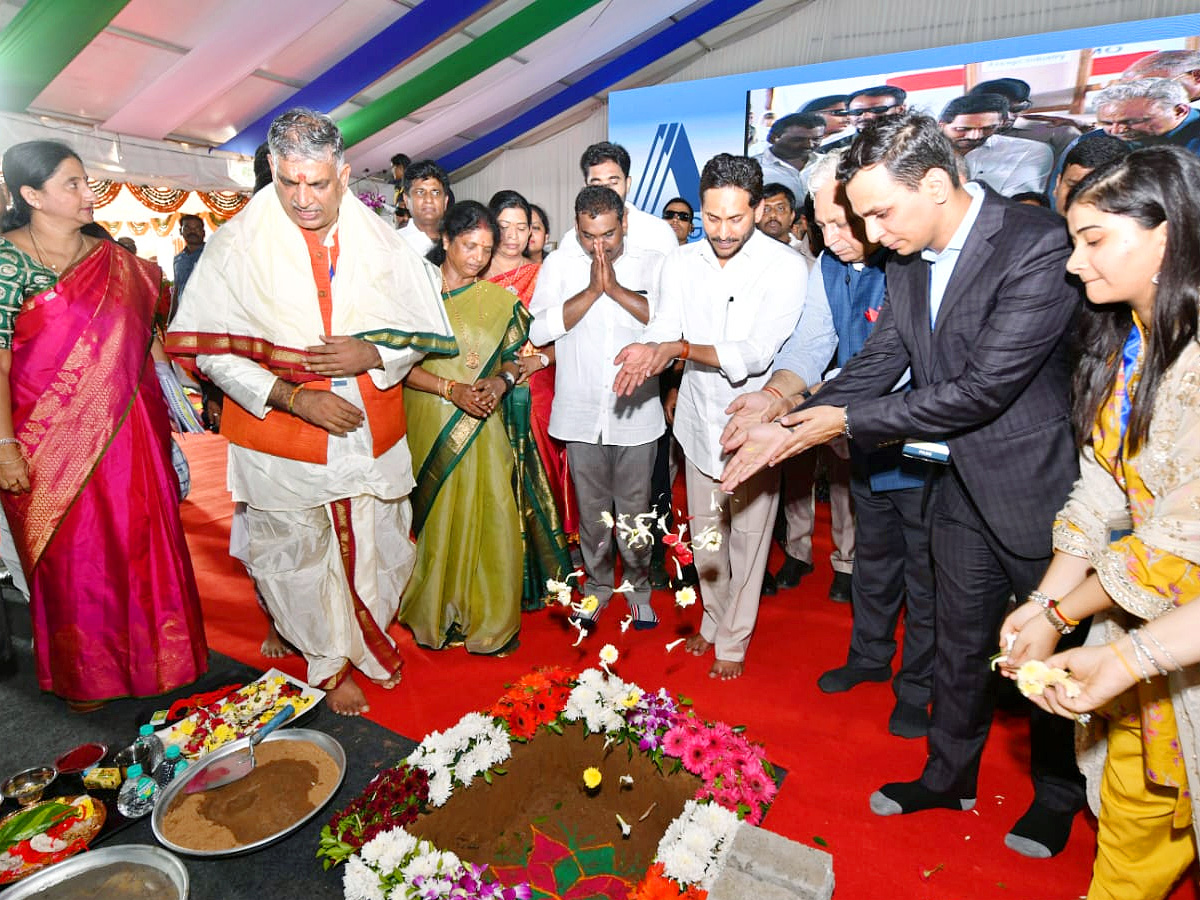 CM Jagan to Lay Foundation Stone to Broken Rice Ethanol Plant Gokavaram East Godavari District - Sakshi10