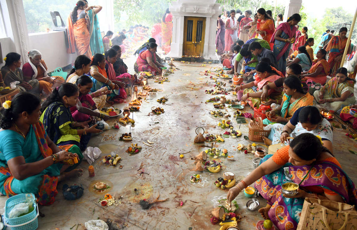 Karthika Masam Ekadasi Pooja - Sakshi9