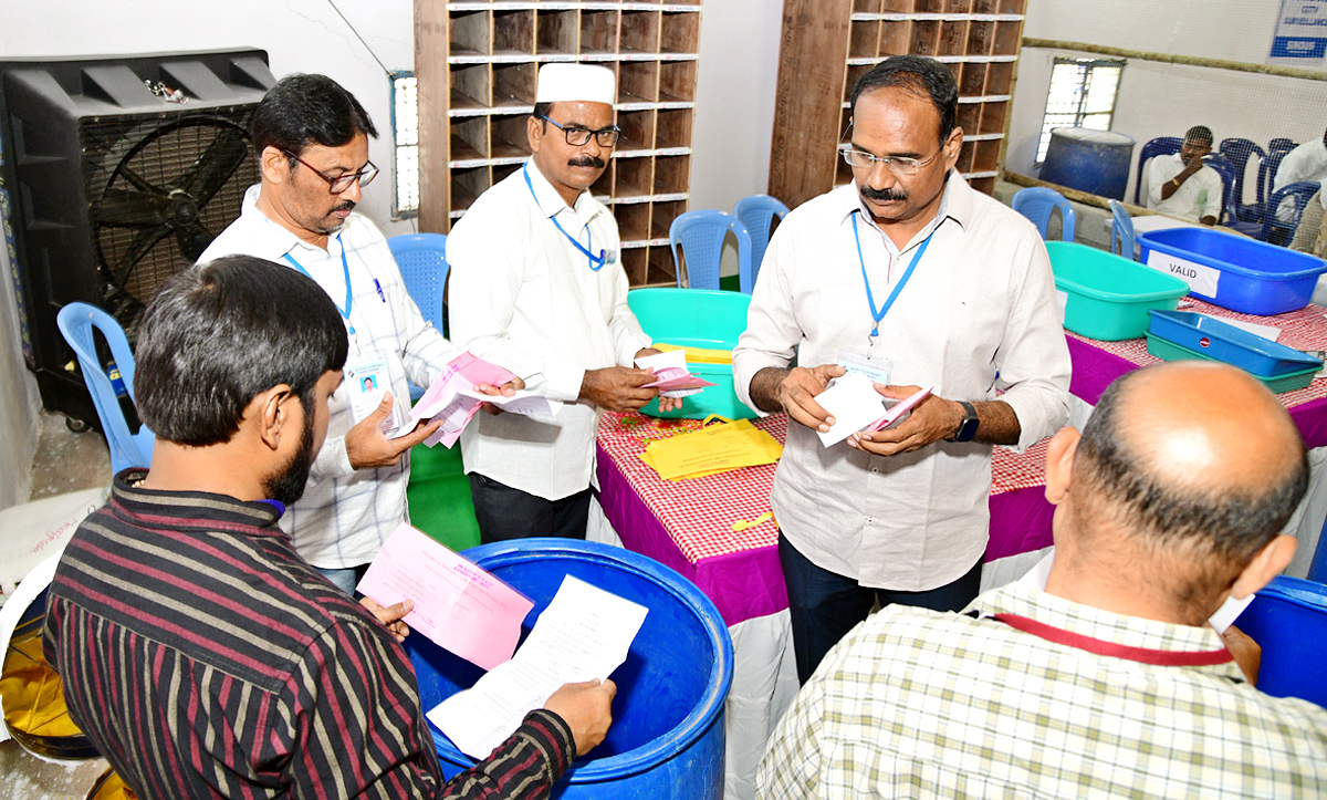 Munugode Bypoll Results 2022 Photos  - Sakshi26