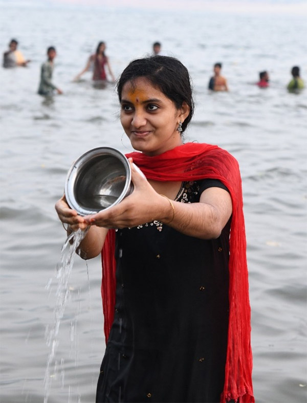 Karthika Masam Celebrations Held at Durga Temple in Vijayawada - Sakshi16