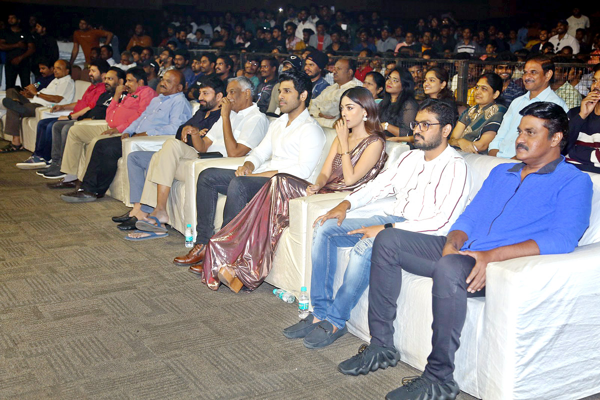 Urvasivo Rakshasivo Blockbuster Celebrations Photo  - Sakshi9