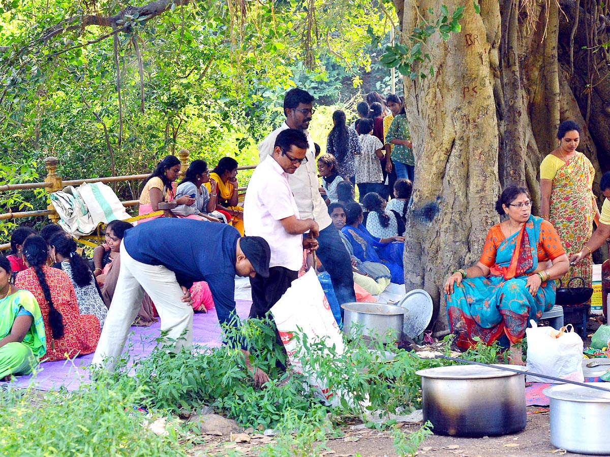 Karthika Masam Special: People Of AP Get Busy With Vana Mahotsavam - Sakshi33