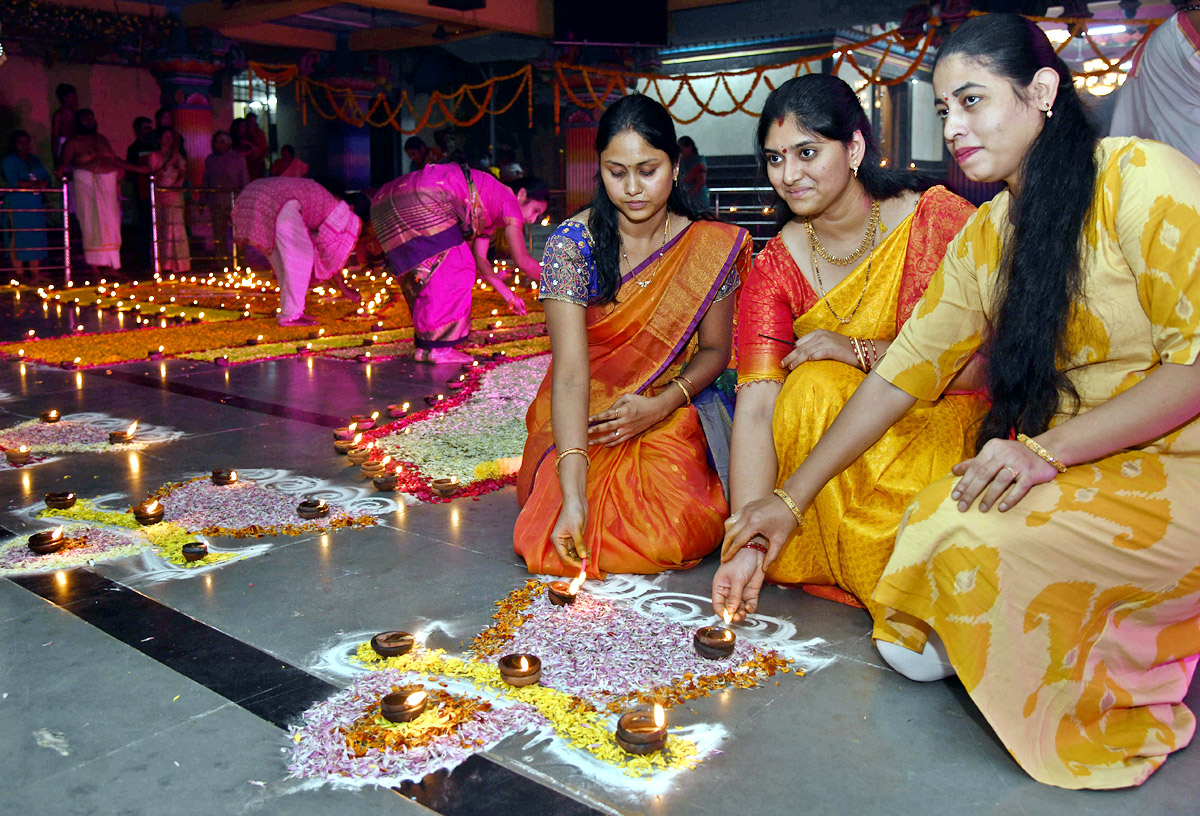 Karthika Pournami: Deep Prajvalana At Temples  - Sakshi3