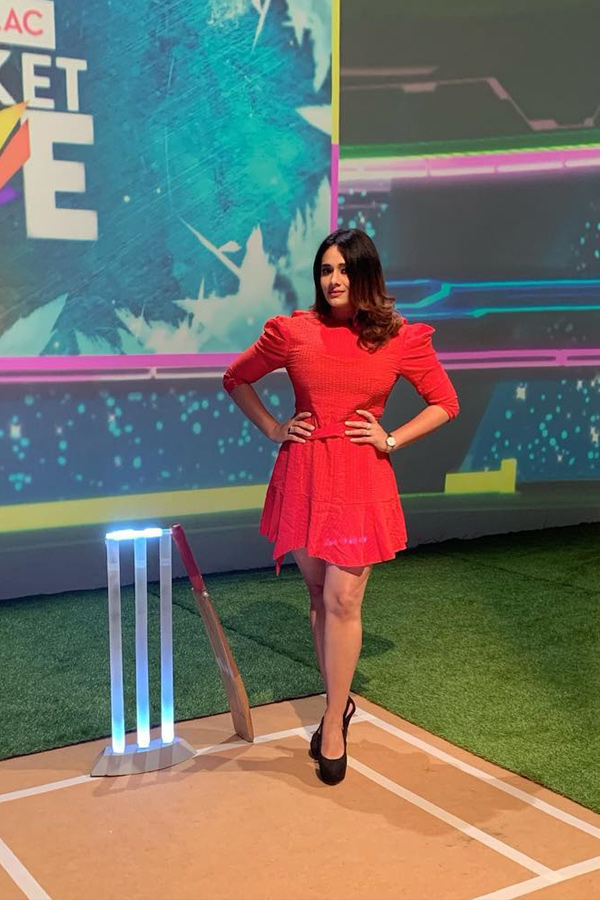 Mayanti Langer is Trending Due To This Her Pics Goes Viral Photo Gallery - Sakshi8