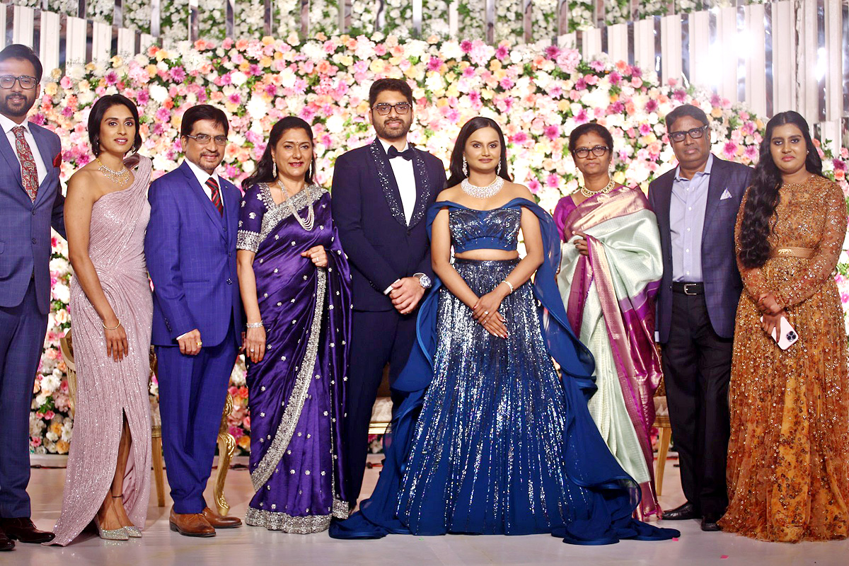 Director Gunasekhar Daughter Neelima Wedding Reception Photos   - Sakshi5