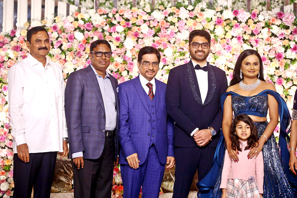 Director Gunasekhar Daughter Neelima Wedding Reception Photos   - Sakshi25