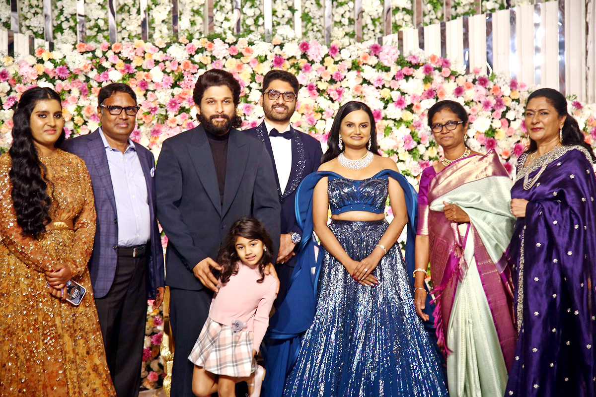 Director Gunasekhar Daughter Neelima Wedding Reception Photos   - Sakshi28