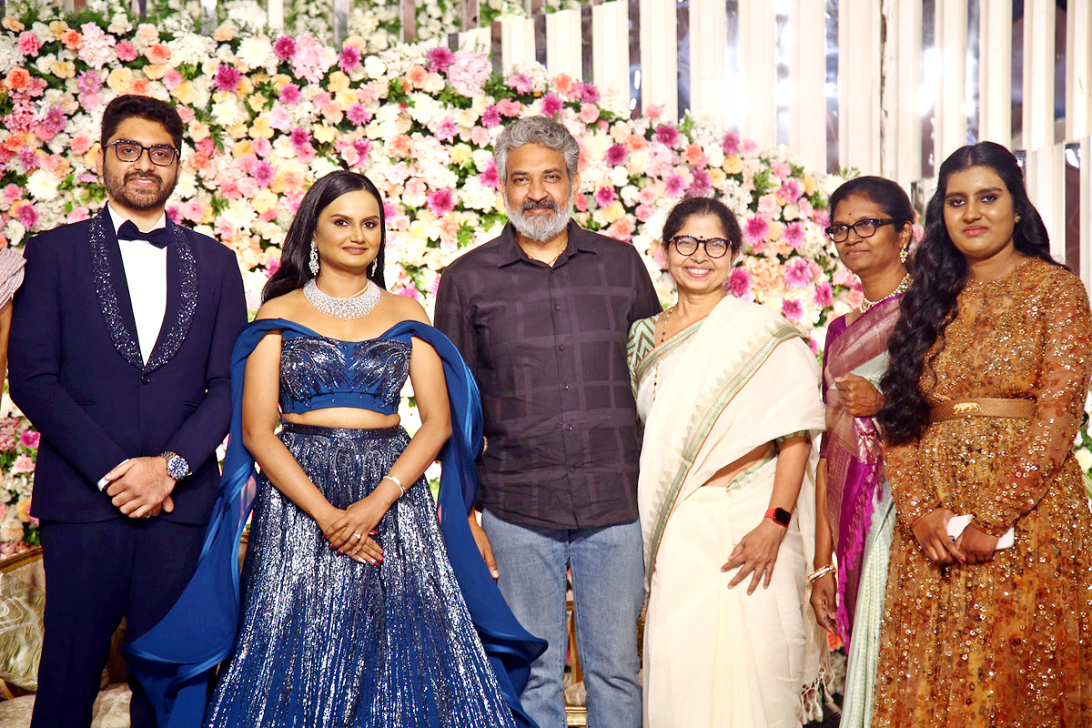 Director Gunasekhar Daughter Neelima Wedding Reception Photos   - Sakshi29