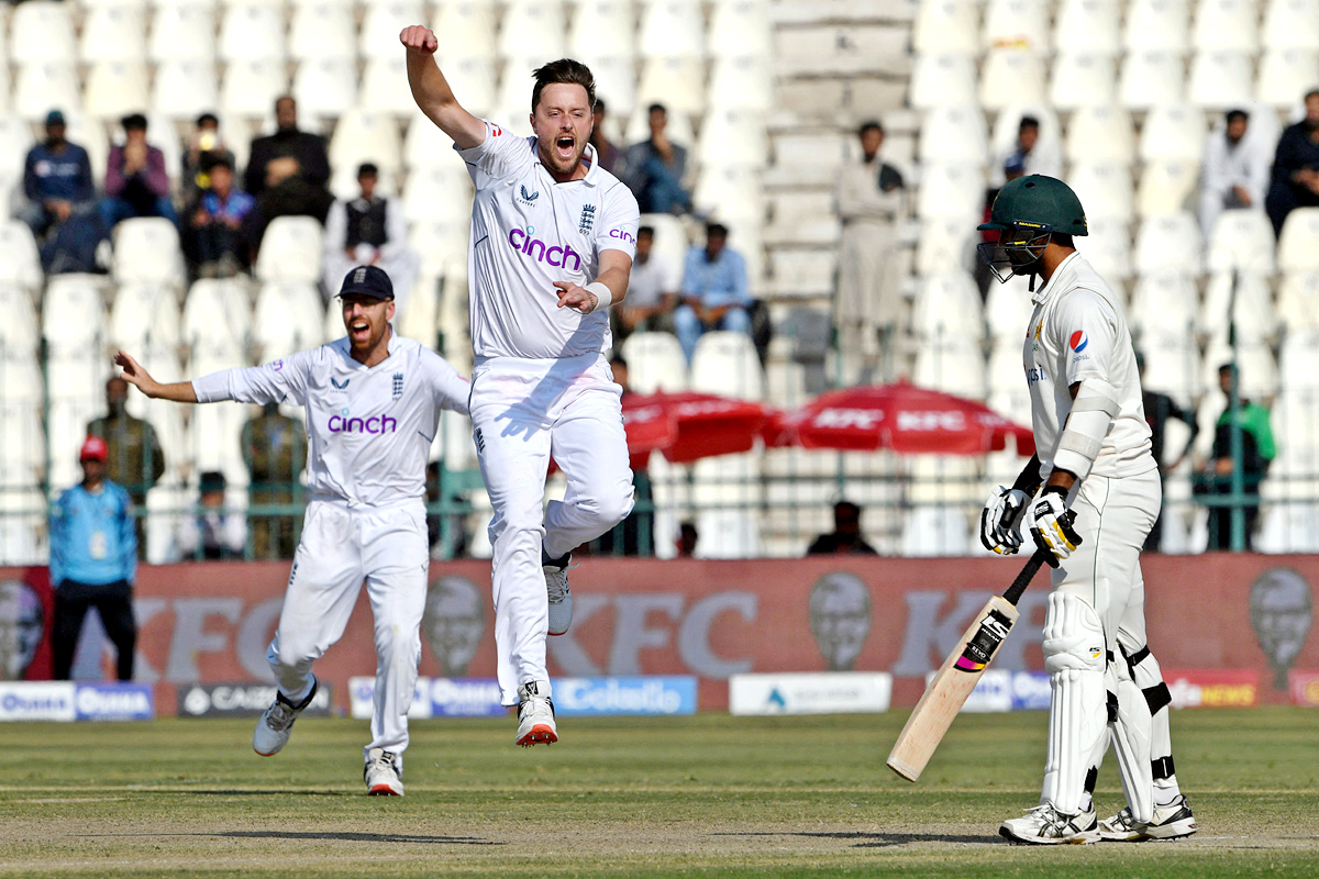 England Beat Pakistan England Won By 26 Runs - Sakshi1