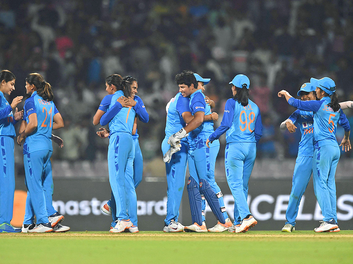 INDWvsAUSW Twenty20 International Cricket Match Pics - Sakshi10