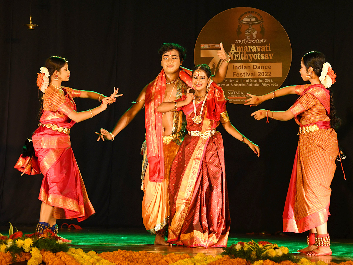 Kuchipudi Dance Performance Draws Attention At Vijayawada - Sakshi3