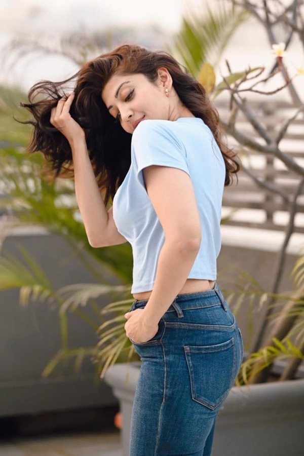 Heroine Pranitha Subhash Latest Photos - Sakshi11