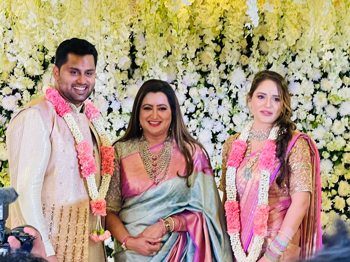 MP Sumalatha Abhishek Ambareesh Engagement - Sakshi1
