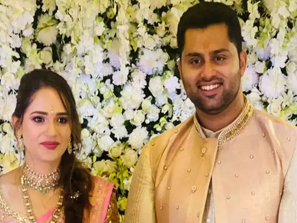 MP Sumalatha Abhishek Ambareesh Engagement - Sakshi8