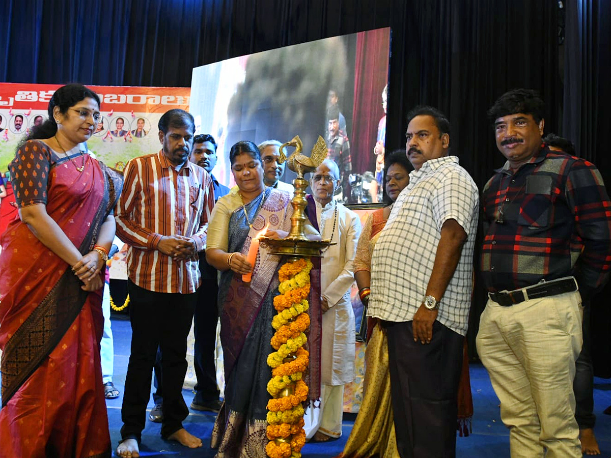 Jagananna Swarnotsava Samskruthika Sambaralu at Visakhapatnam Photos - Sakshi18