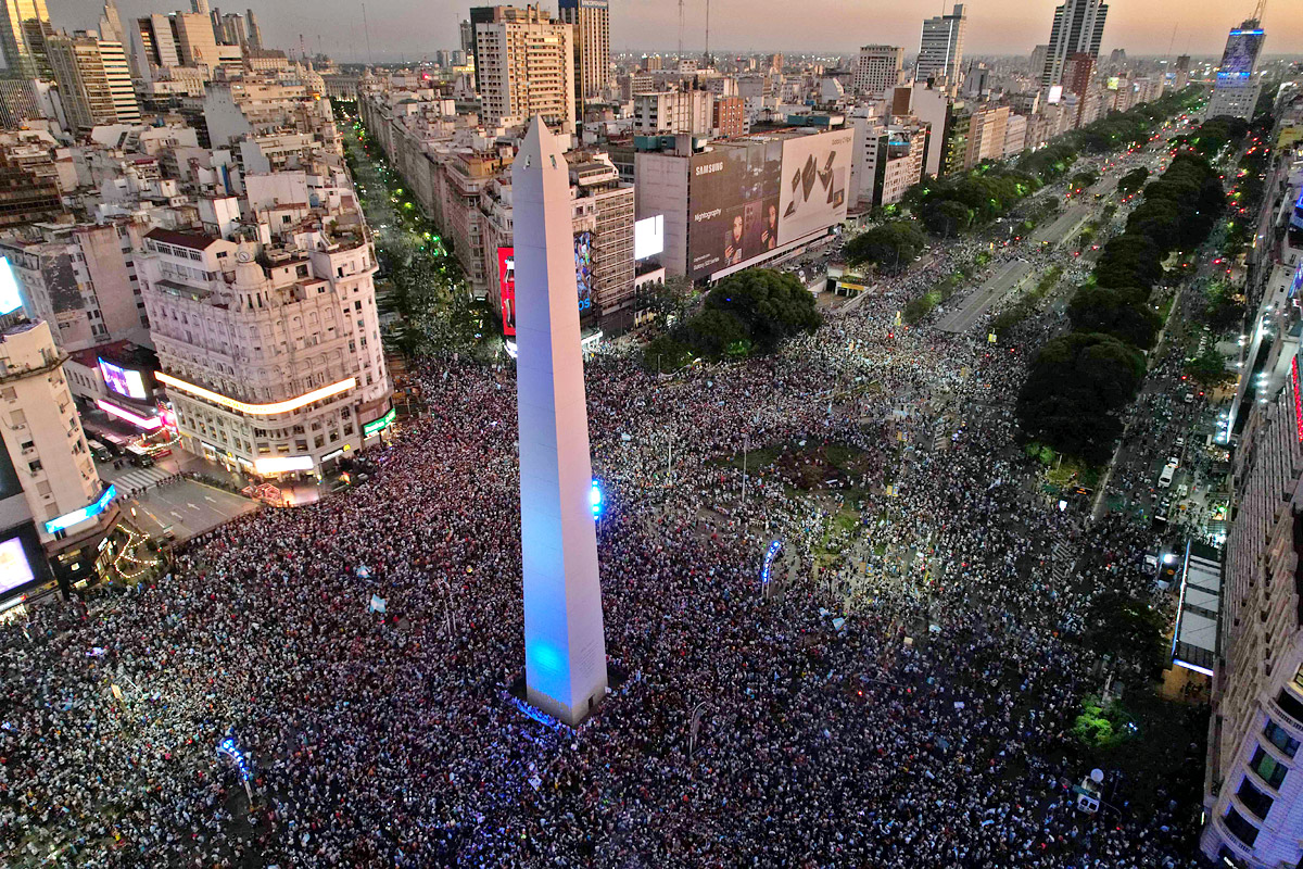 FIFA World Cup 2022 Argentina Celebrates Memorable Win Photos - Sakshi27