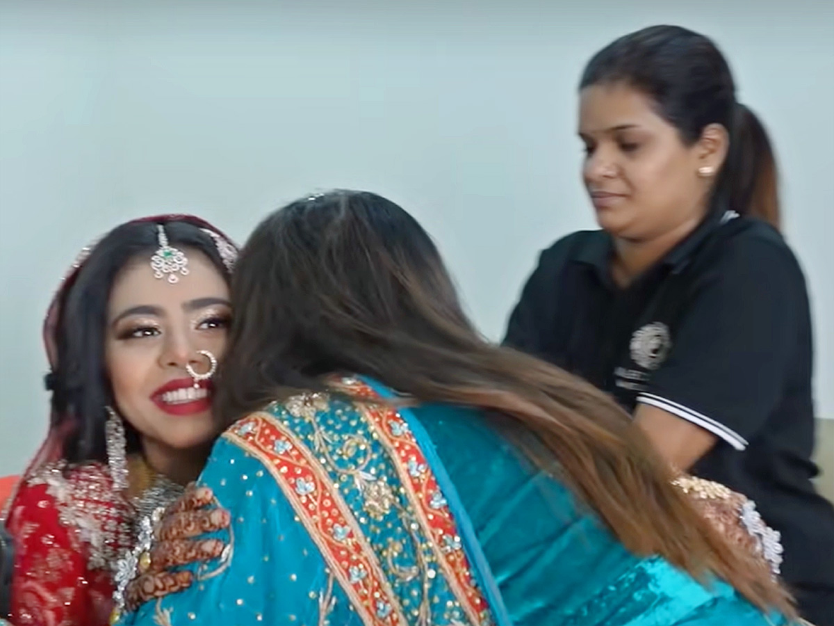 Comedian Ali Wife Zubeda Ali Shares Daughter Fatima Wedding Video - Sakshi19