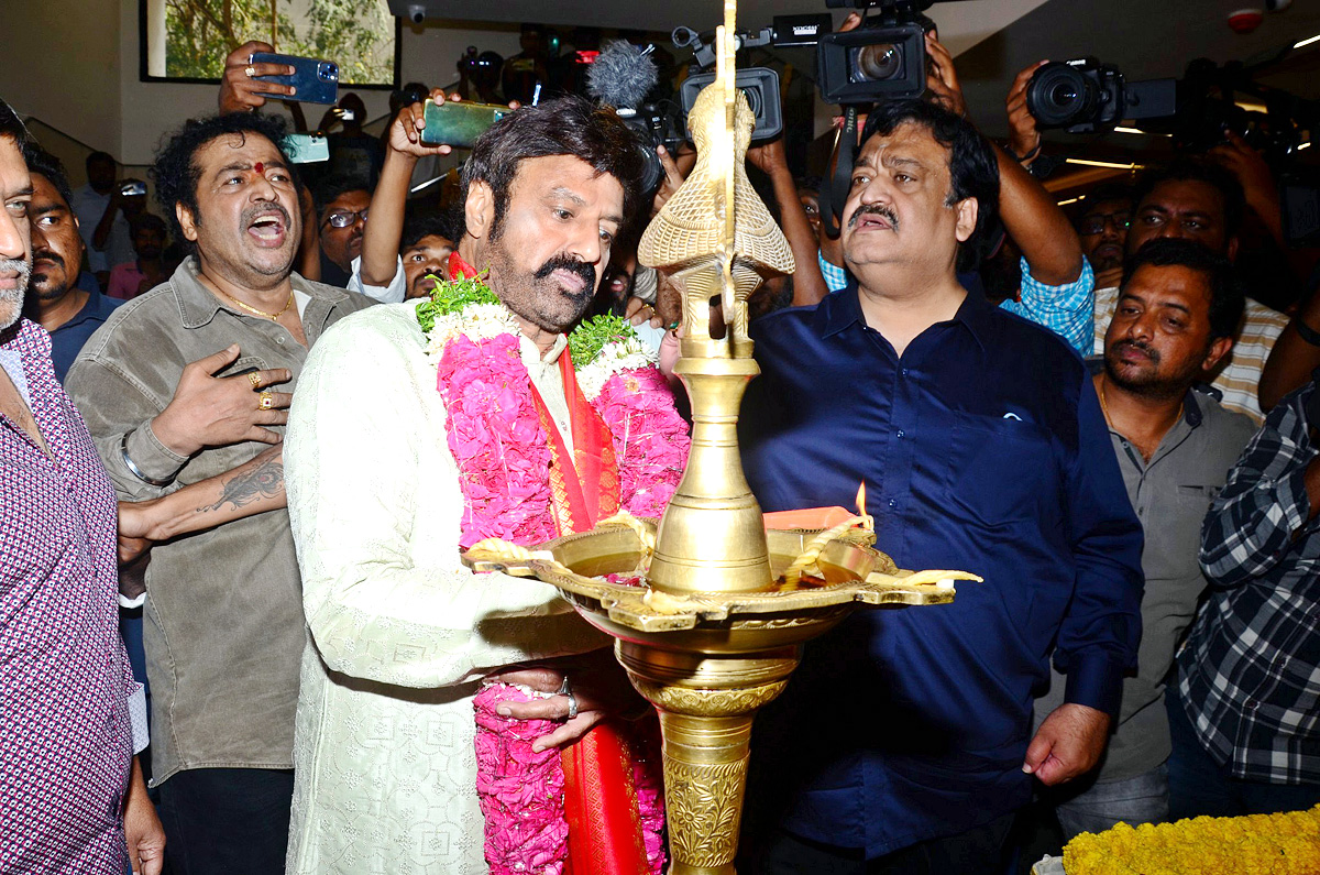 Balakrishna Reopen Asian Tarakarama Theatre at Hyderabad - Sakshi20