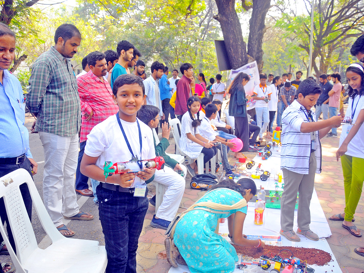 DJ Music And Dance Night Show In Nit Auditorium at Warangal - Sakshi2