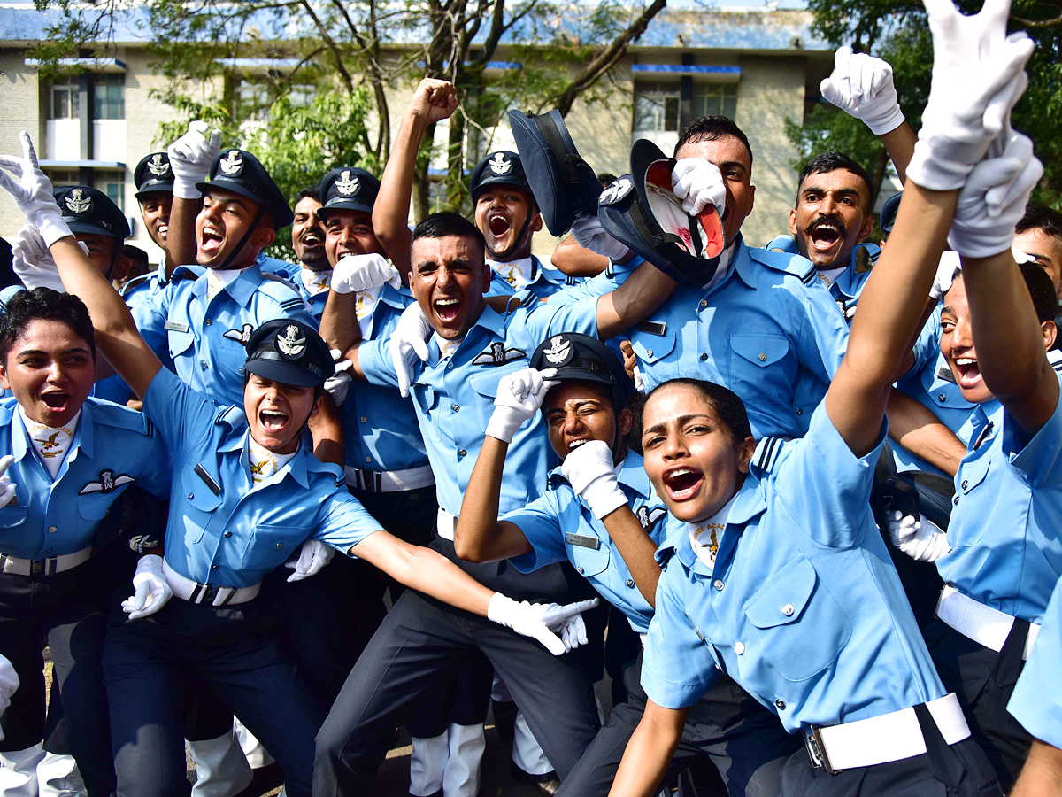 Air Show during Passing out Parade at Dundigal Photo Gallery - Sakshi7