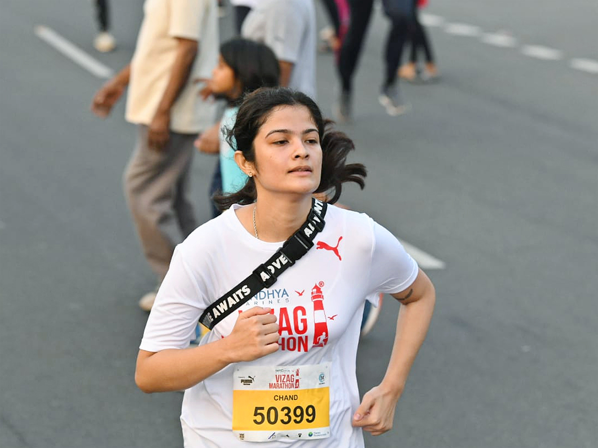 Marathon Run At Visakha Beach Road Photos - Sakshi13