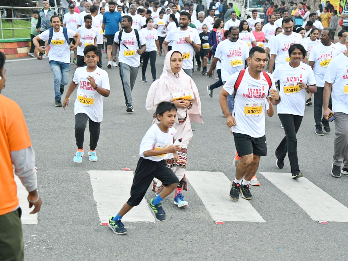 Marathon Run At Visakha Beach Road Photos - Sakshi19