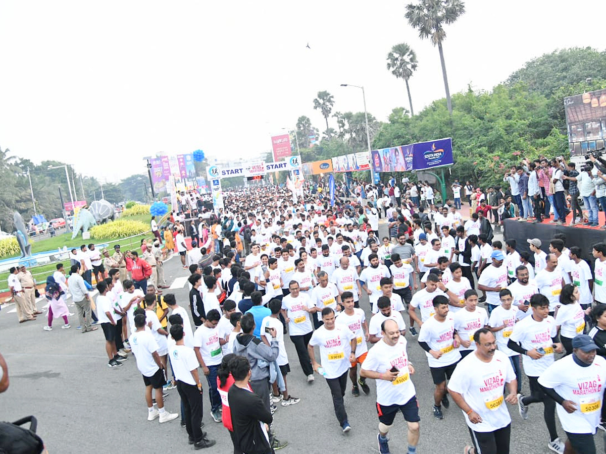 Marathon Run At Visakha Beach Road Photos - Sakshi22