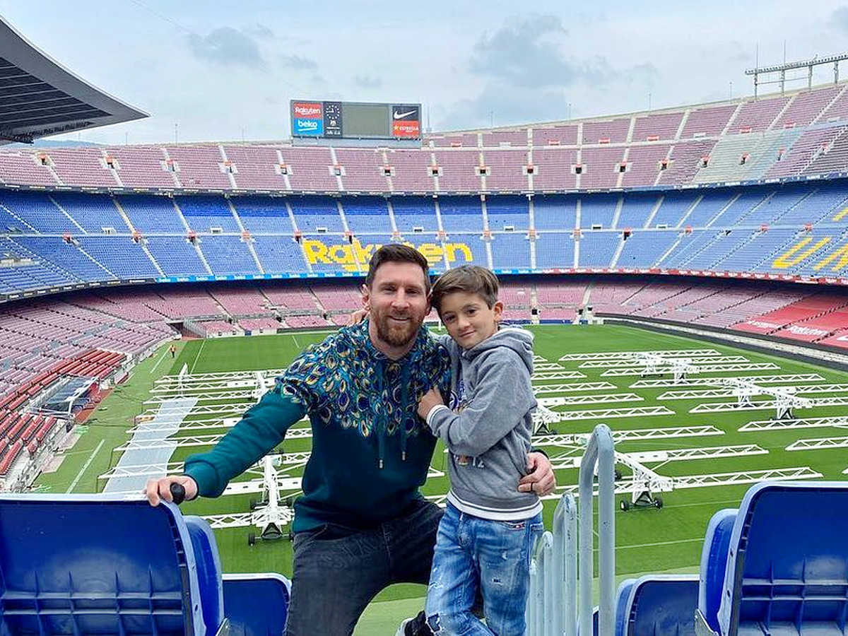 Argentina Footballer Messi Beautiful Family Photos - Sakshi15