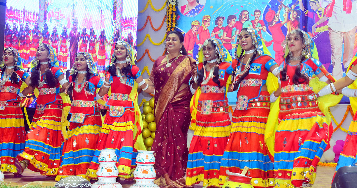 Vijayawada : Jagananna Swarnotsava Samskruthika Sambaralu Photos - Sakshi23