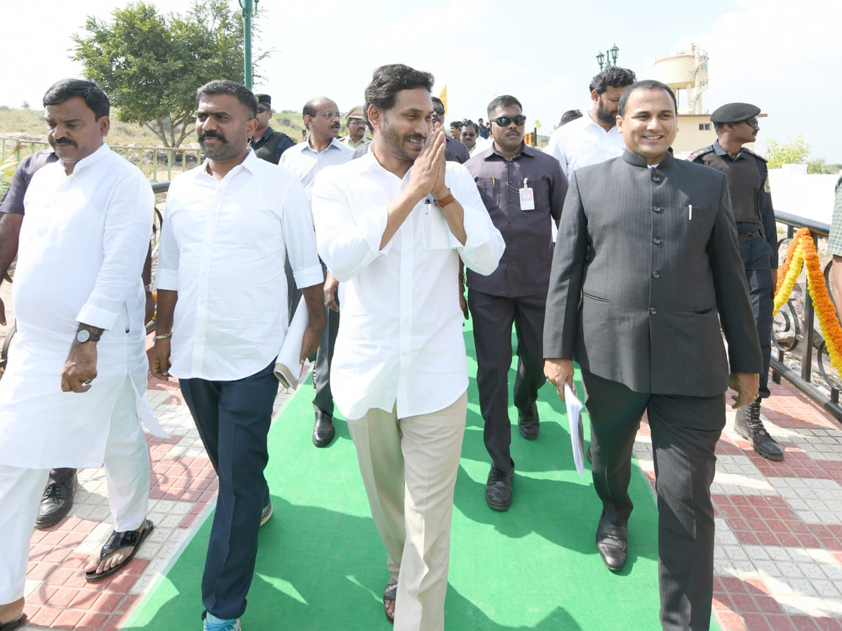 CM YS Jagan to Visit YSR Kadapa District Photo Gallery - Sakshi2