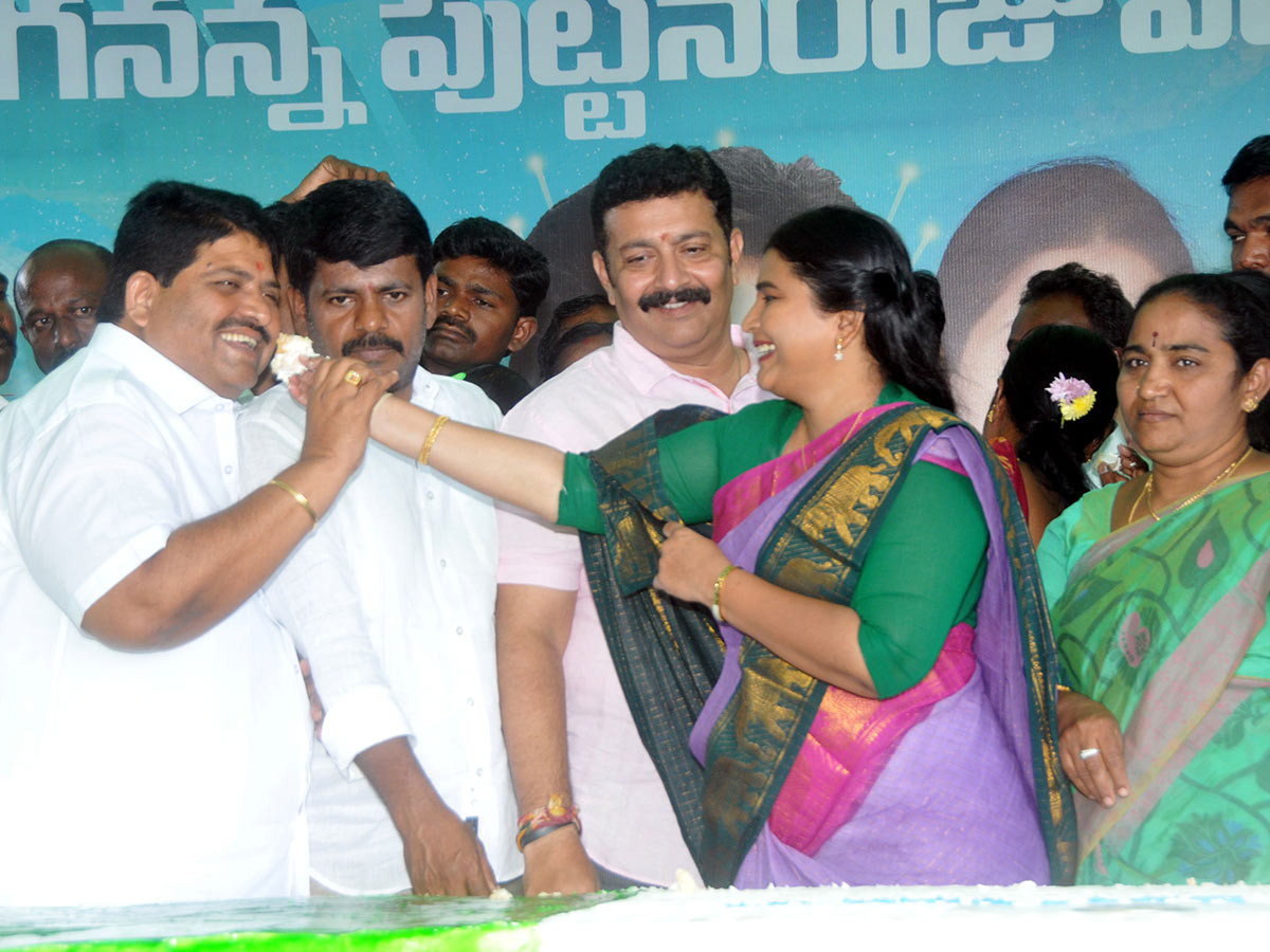 AP CM YS Jagan Birthday Celebrations Throughout State - Sakshi35