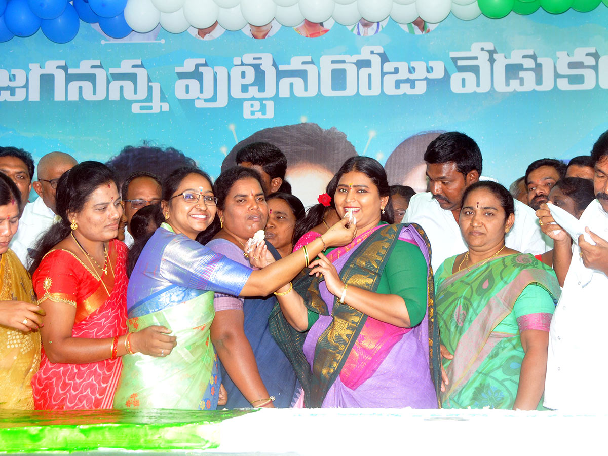 AP CM YS Jagan Birthday Celebrations Throughout State - Sakshi36