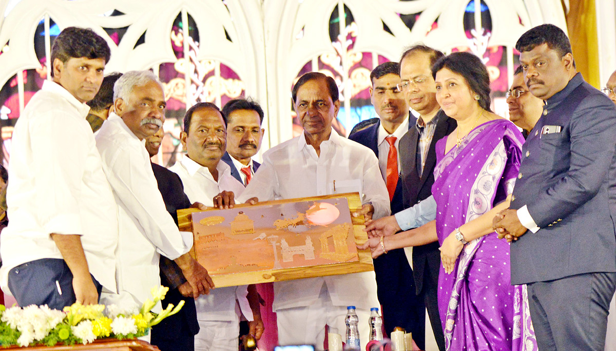 CM KCR Attended Christmas Celebrations In LB Stadium  - Sakshi8