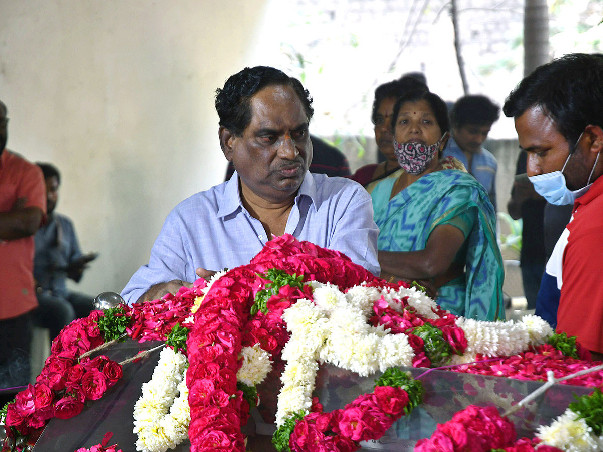 Celebrites Pay Last Respect To kaikala satyanarayana Photos  - Sakshi14