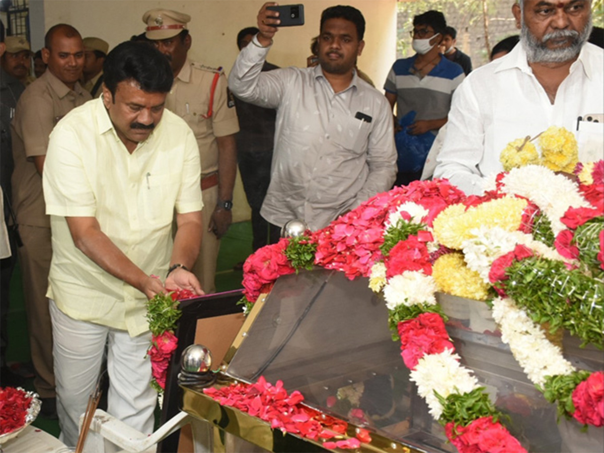 Celebrites Pay Last Respect To kaikala satyanarayana Photos  - Sakshi30