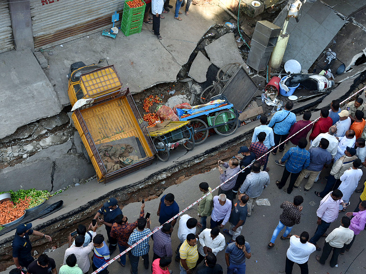 Hyderabad: Goshamahal Nala Collapse Photos - Sakshi3