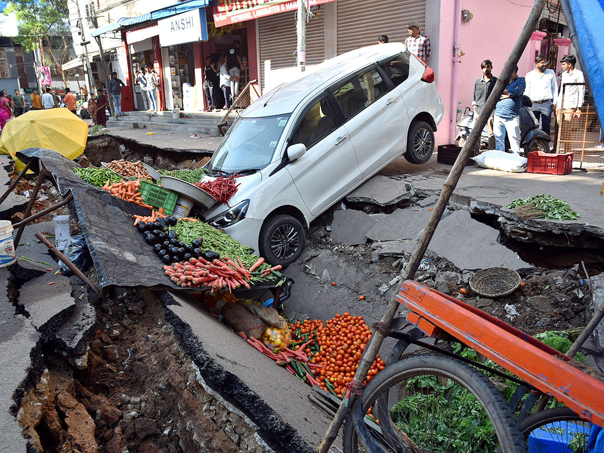 Hyderabad: Goshamahal Nala Collapse Photos - Sakshi8