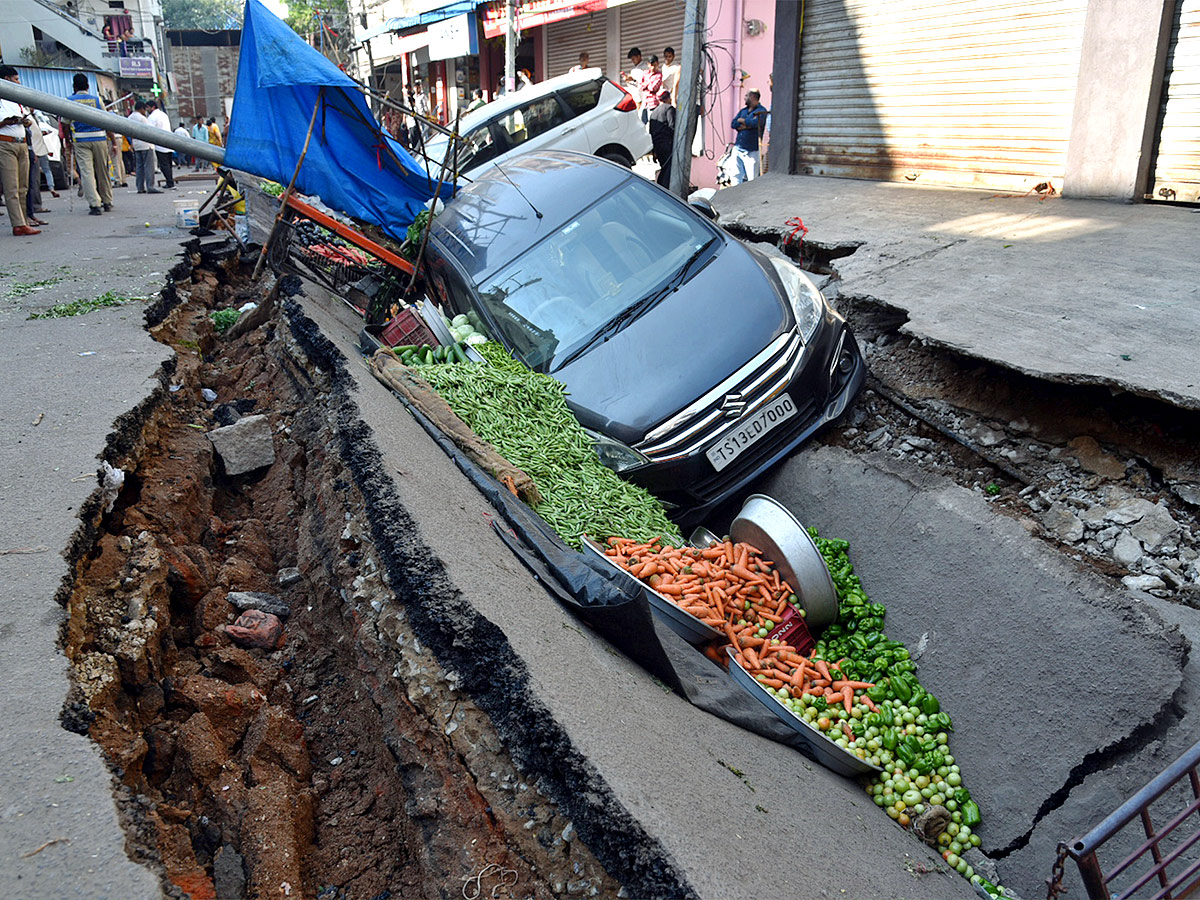 Hyderabad: Goshamahal Nala Collapse Photos - Sakshi9